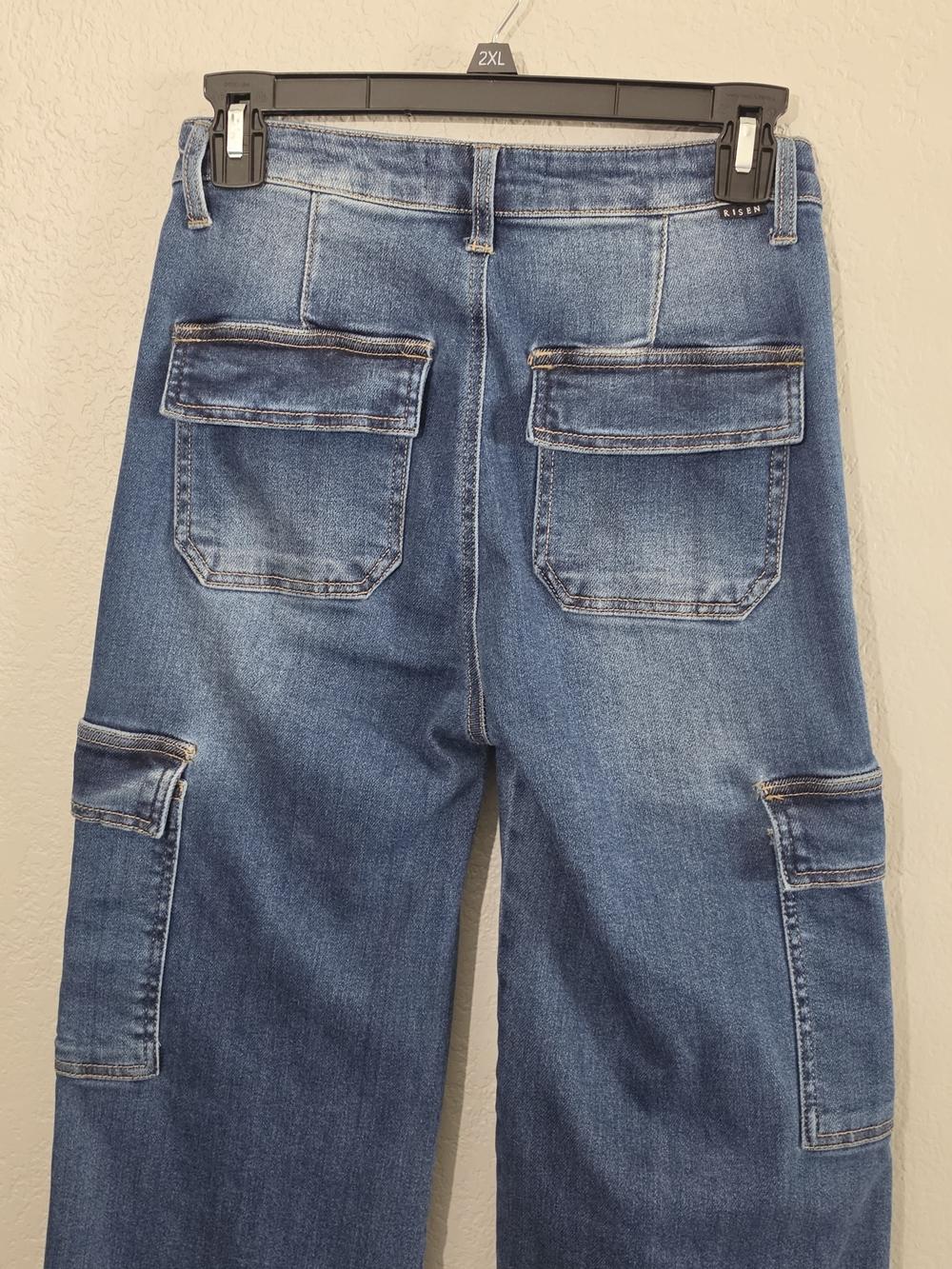 Risen Cargo Wide Leg Jeans Medium Wash High Waist Stretchy Denim Juniors Size 3 - Picture 7 of 11